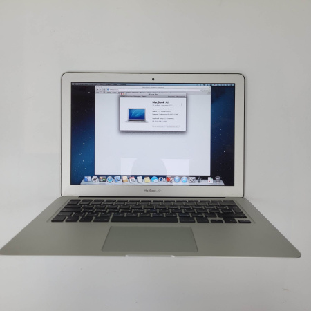 Ноутбук APPLE Macbook Air (2017) a1466 13,3"/ Intel Core i5 (1.8 ГГц; Turbo Boost 2.8 ГГц)/ 4 Гб/ 128 Гб/ Intel HD Graphics 4