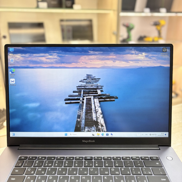 Ноутбук HONOR matebook d15 Boh-WAQ9HNR 15,6"/ AMD Ryzen 5 3500U/ 8 Гб/ 128 Гб/