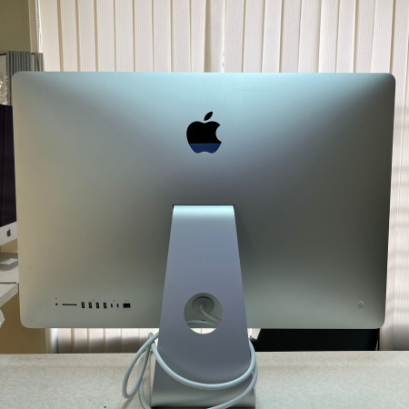 Моноблок APPLE iMac Retina 5K. 2020  27,0"/ Core i5 3.1ghz/ 8 гб/ SSD 256 гб/ Radeon Pro 5300 4 гб