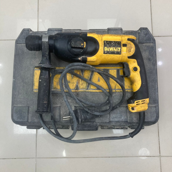 Перфоратор DEWALT  d25013