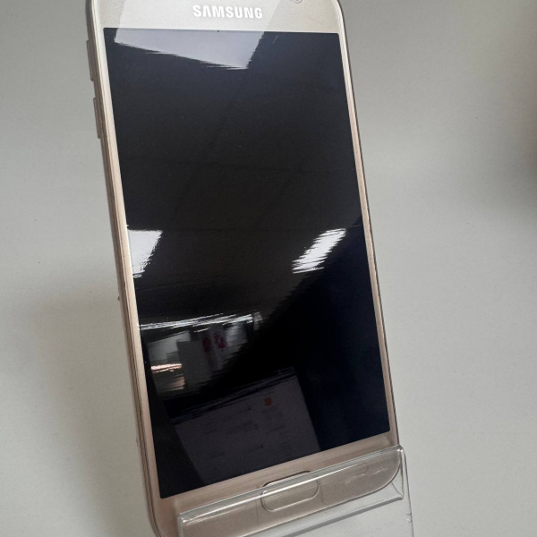Мобильный телефон SAMSUNG Galaxy J3(2017) 2/16гб
