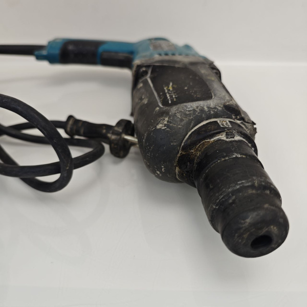 Перфоратор MAKITA HR2470