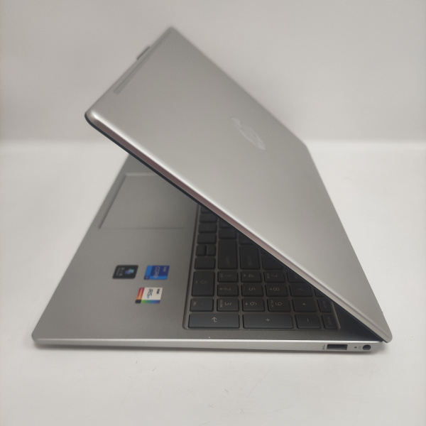 Ноутбук HP Laptop 15S-FQ2016UR 14,0"// 16 Гб/ 512 Гб/