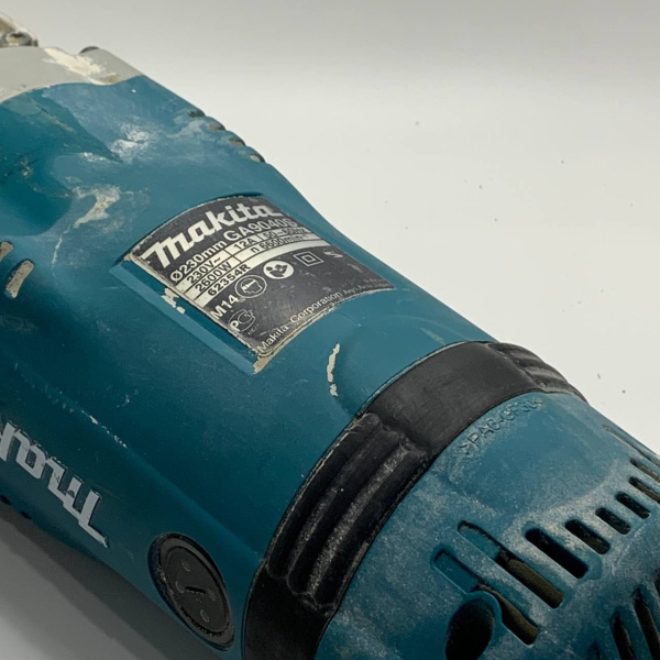 Ушм MAKITA GA9040S
