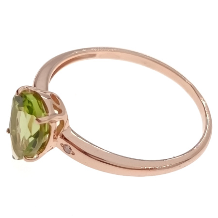 Кольцо из золота 585 пробы с бриллиантами и хризолитом