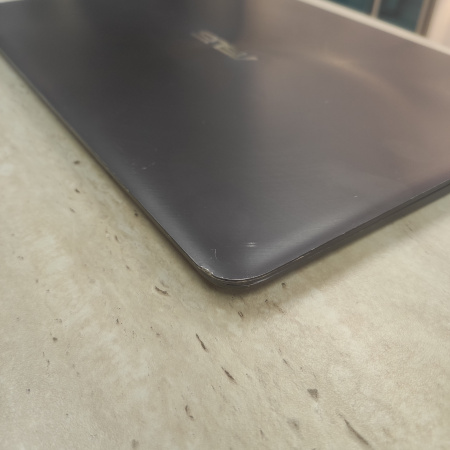 Ноутбук ASUS ZenBook UX305CA 13,3"/ Intel Core M 5Y10/ 4 гб/ SSD 128 гб