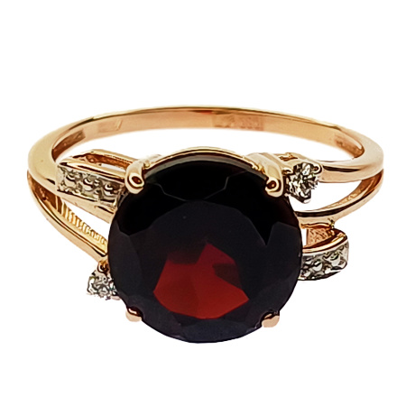 Кольцо из золота 585 пробы с гранатом и фианитом