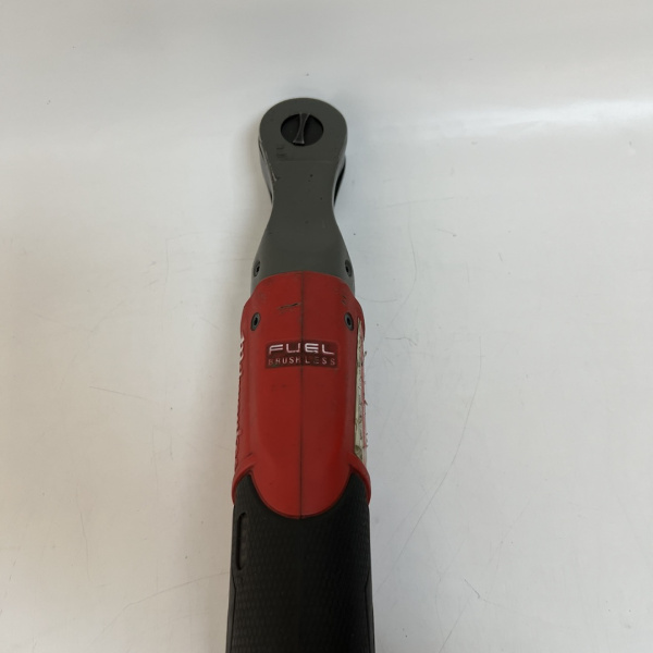 Аккумуляторная трещотка MILWAUKEE M12 FUEL FIR38-0 