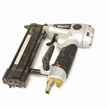Шпилькозабивной пистолет RUSTY  pt650n