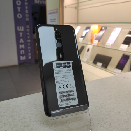 Мобильный телефон  Xiaomi Redmi 8 4/64 гб