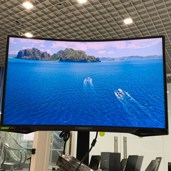 Монитор SAMSUNG 27G7 27,0" 240 гц