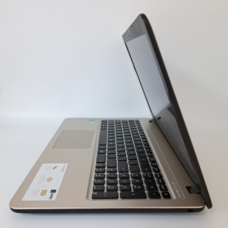 Ноутбук ASUS R540M  15,6"/ Intel Pentium Silver N5000, 1.1 ГГц/ 4 Гб/ 240 Гб/