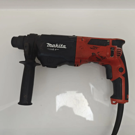 Перфоратор MAKITA M8701
