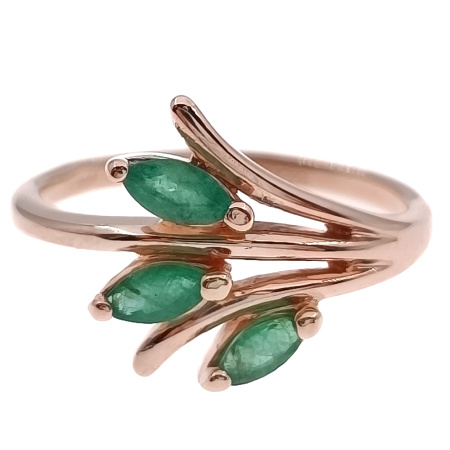 Кольцо из золота 585 пробы с изумрудом