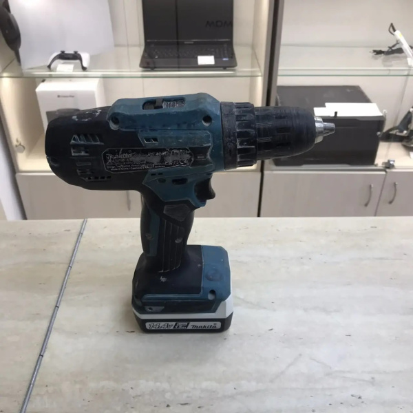 Шуруповерт MAKITA df488d