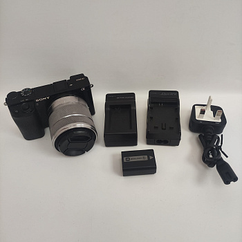 Камера SONY  a6000