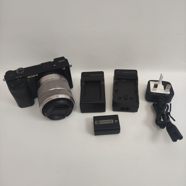 Камера SONY  a6000