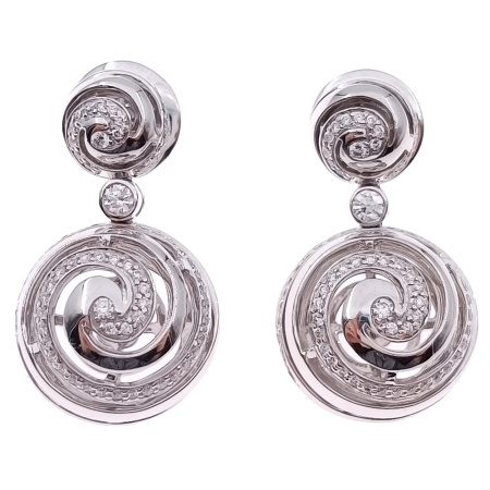 Серьги из золота 750 пробы с бриллиантами