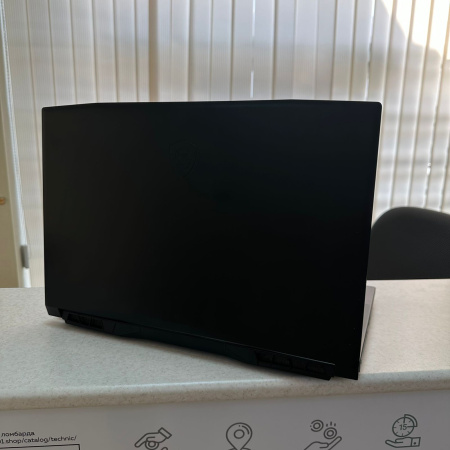 Ноутбук MSI GF76 Katana 11UC-480XRU  Intel Core i5-11400H/ 8 Гб/ ssd 512 Гб