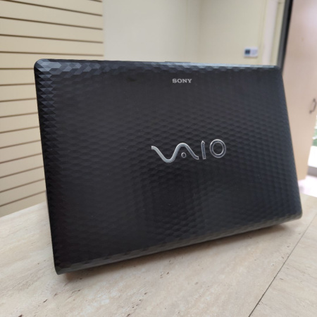 Ноутбук SONY VAIO PCG-71812V  15,6"/ Intel Core i3 2350m/ 4 гб/ HDD 500 гб/ Nvidia Geforce 410m