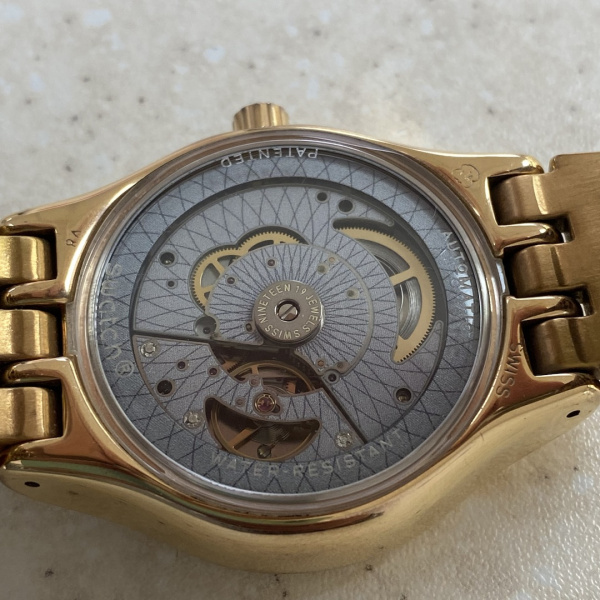 Часы SWATCH yig400g