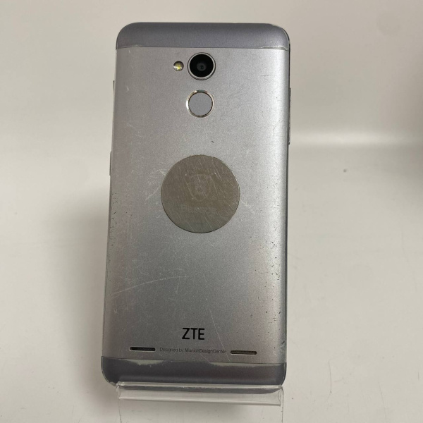 Мобильный телефон ZTE V7 Lite 2/16гб
