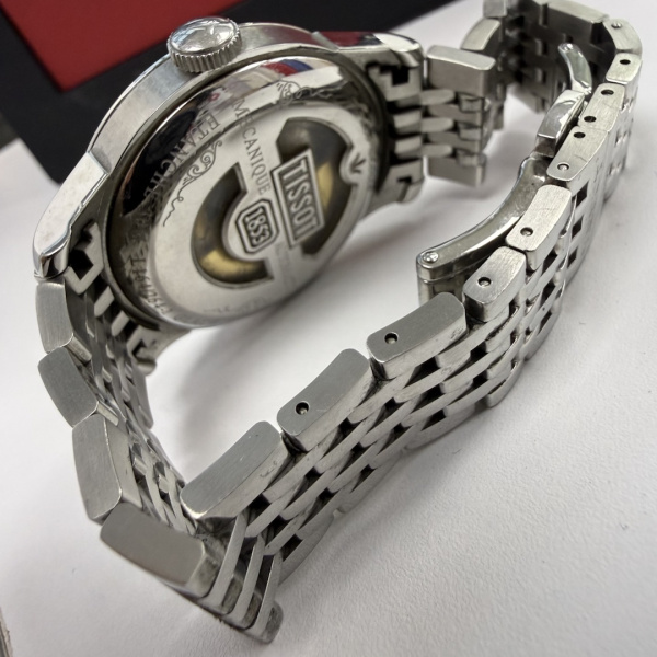 Часы TISSOT  le locle
