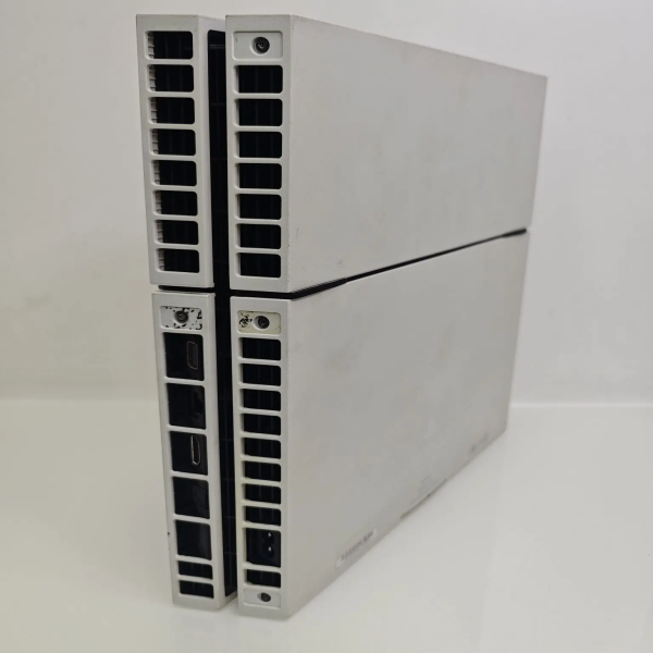 Игровая приставка SONY CUH-1108A 