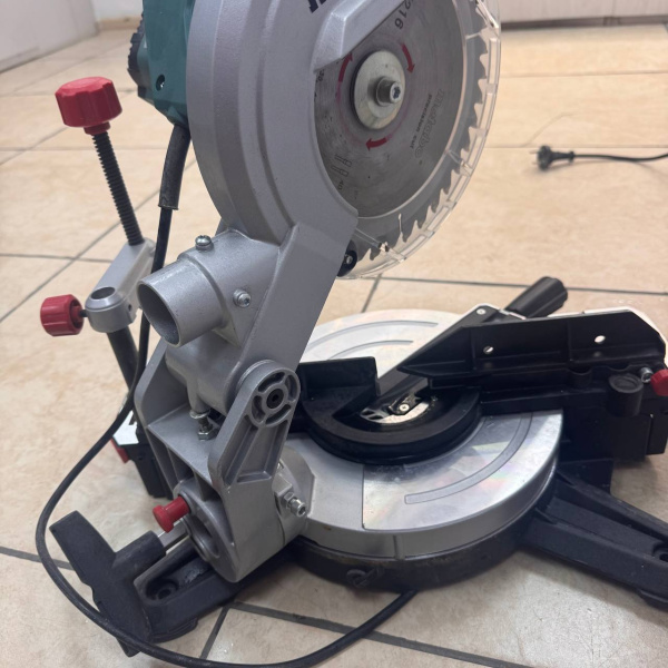 Электрическая пила METABO  ks216m lasercut