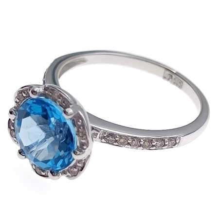 Кольцо из золота 585 пробы с бриллиантами и топазом