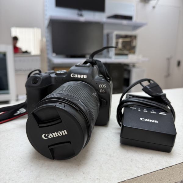 Фотоаппарат CANON  eos r6