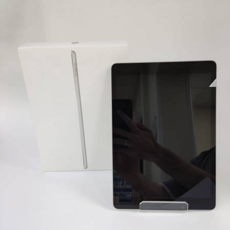 Планшет Apple Ipad 9 2021  10,2" 3\64 гб