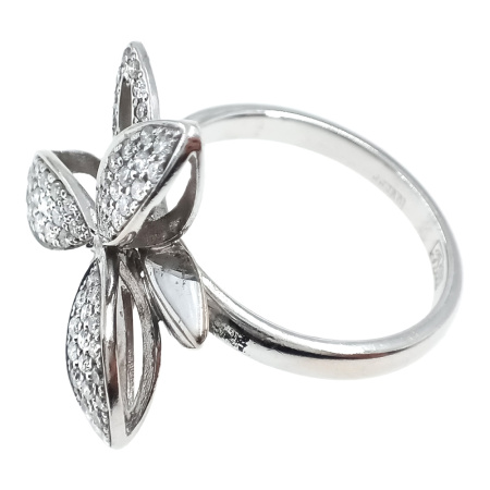 Кольцо из золота 585 пробы с бриллиантами