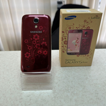 Мобильный телефон Samsung Galaxy S4 mini GT-I9190