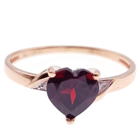 Кольцо из золота 585 пробы с бриллиантами и гранатом