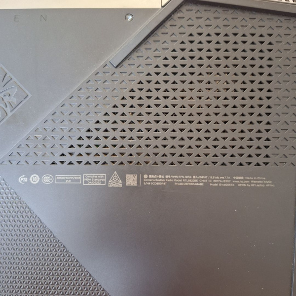 Ноутбук HP OMEN i7 1050 tpn-q194 15,6"/ Intel Core i7-7700HQ/ 8 Гб/ 512 Гб/