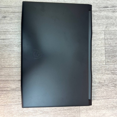 Ноутбук MSI GF76 Katana 11UC-480XRU/ Intel Core i5-11400H/ 16 Гб/ SSD 512 Гб