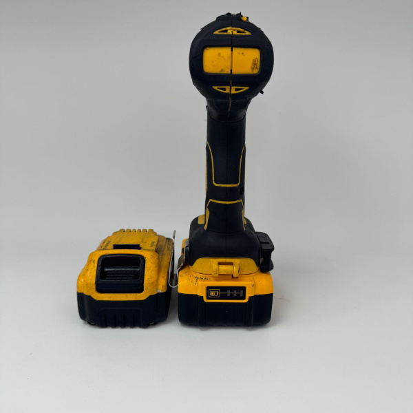 Винтоверт DEWALT  dcf 887