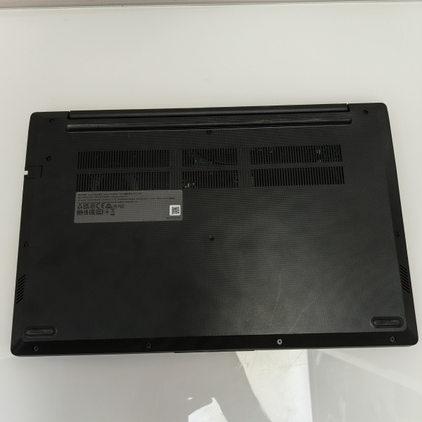 Ноутбук LENOVO V15 15,6"/ Intel Core i3-1005G1/ 8 Гб/ 256 Гб/