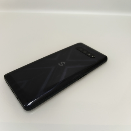 Мобильный телефон XIAOMI black shark 4 8/128 гб