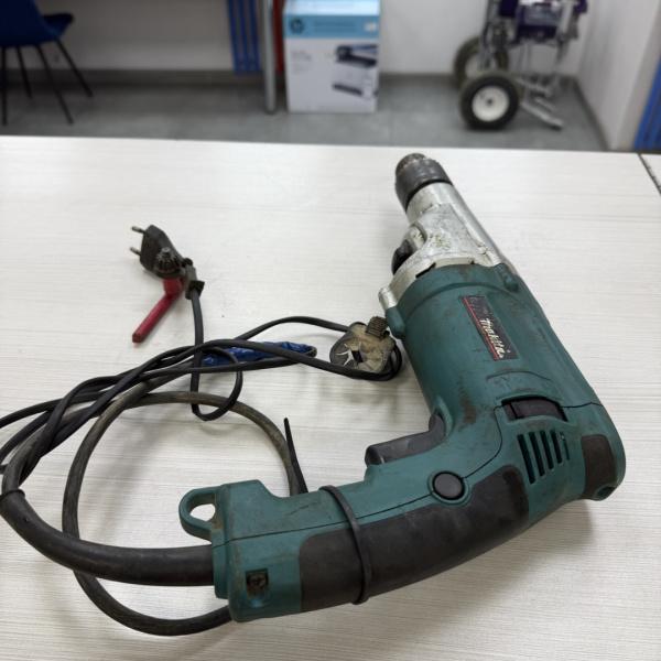 Дрель MAKITA HP2070