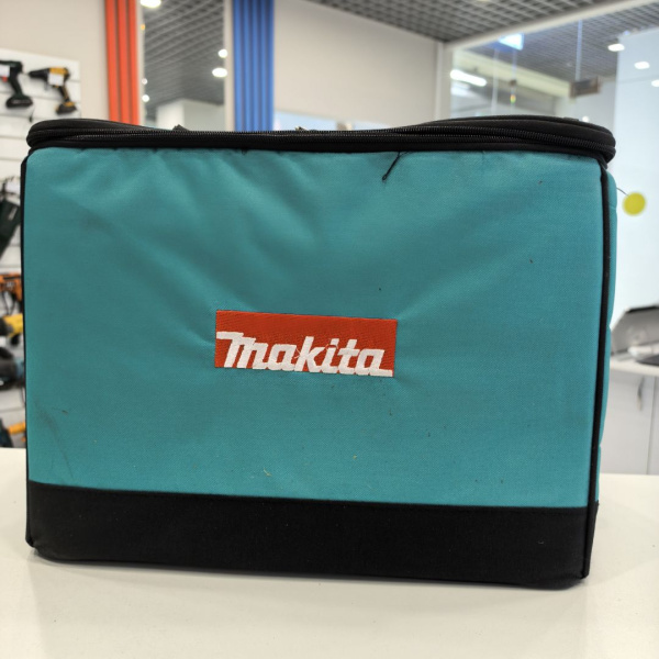 Фрезер MAKITA  rt0700c