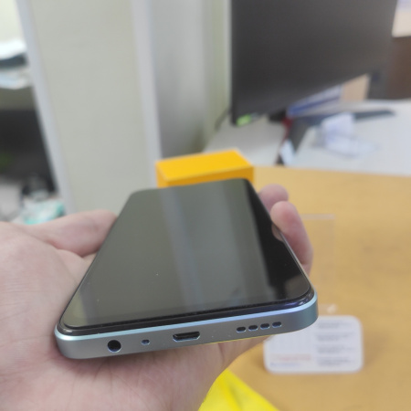 Мобильный телефон REALME C33 4/128 гб