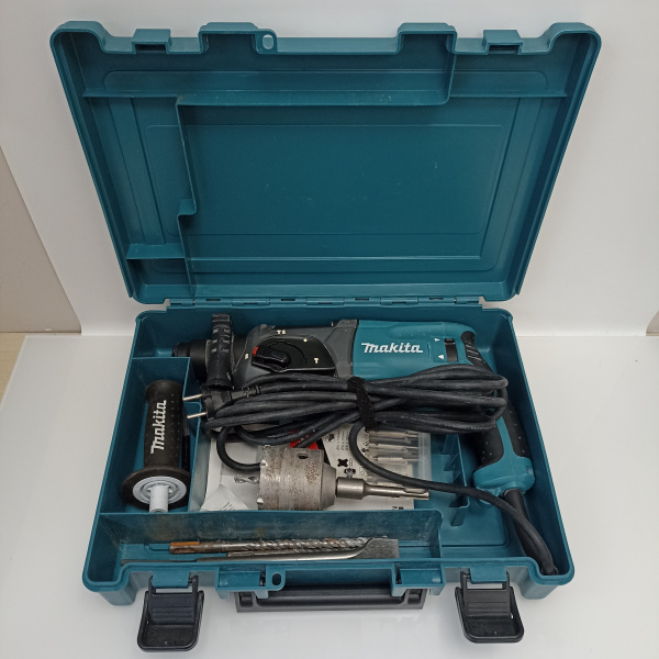 Перфоратор MAKITA HR2470