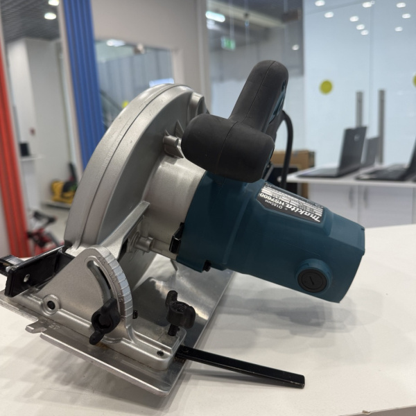 Пила дисковая MAKITA hs7600