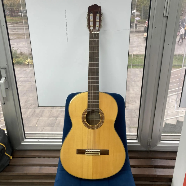 Акустическая гитара YAMAHA  cg-131s