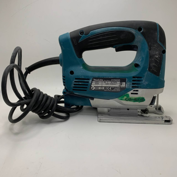 Лобзик MAKITA JV0600