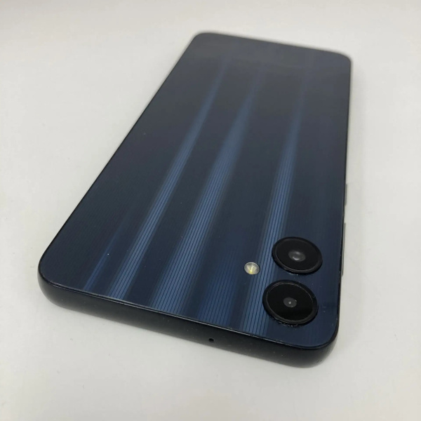 Мобильный телефон SAMSUNG GALAXY A05 4/128 гб