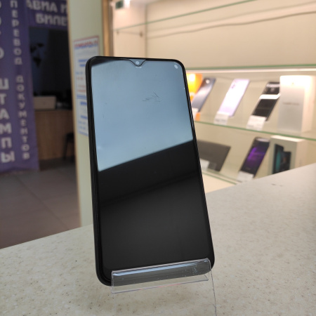 Мобильный телефон  Xiaomi Redmi 8 4/64 гб