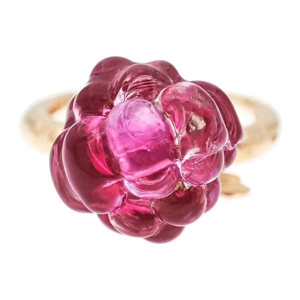 Кольцо из золота 750 пробы с корундом с.